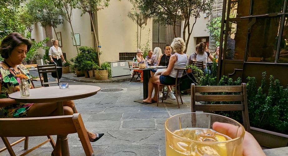 Drankje tussen de locals